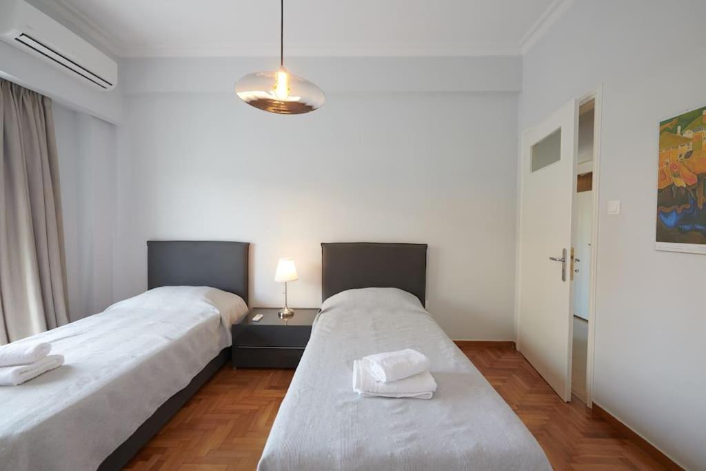 Apartment In The Heart Of The City Atenas Exterior foto